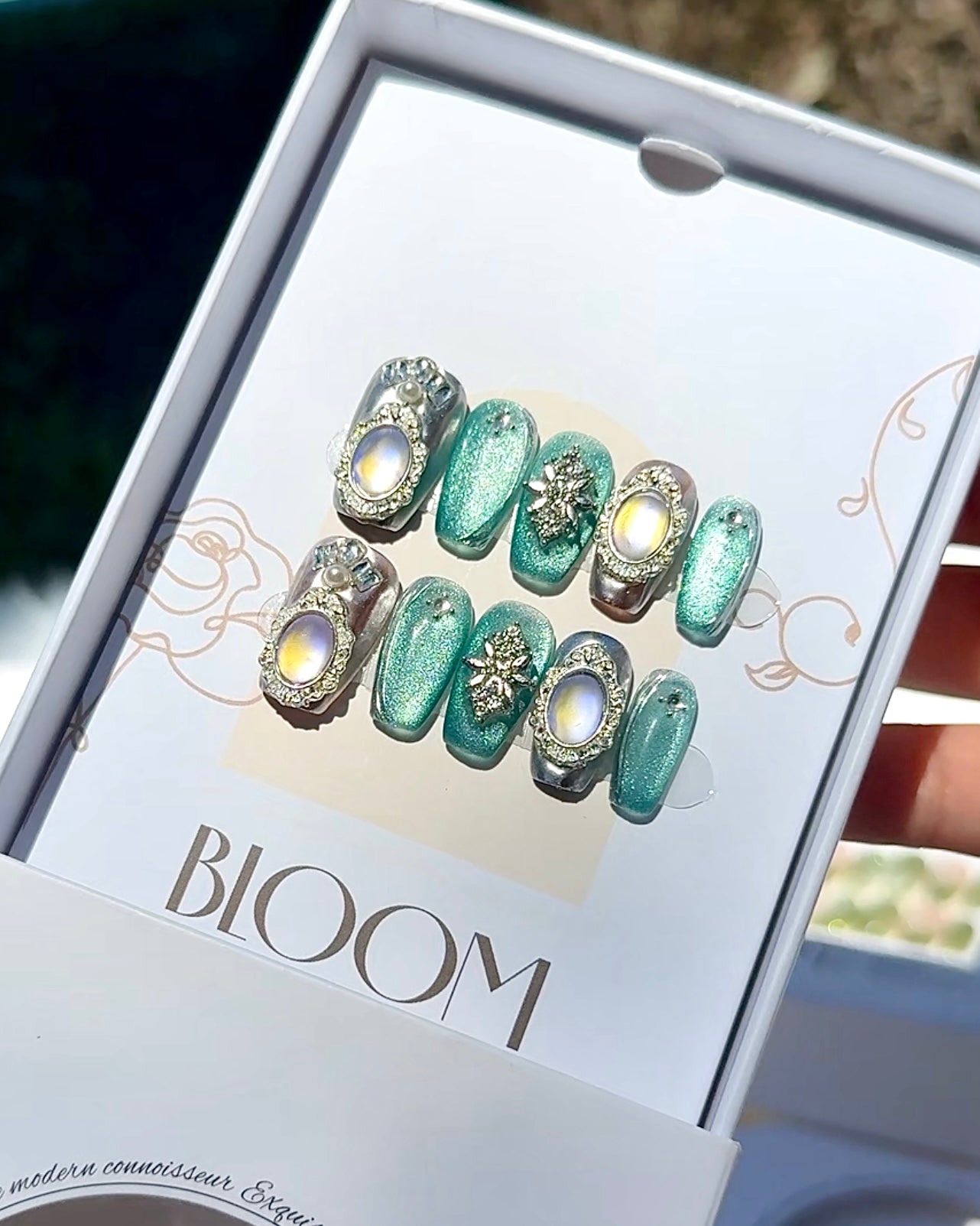 Mirror Mirror – Bloom Nails